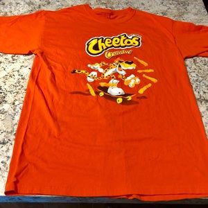 Cheetos t-shirt. size large.